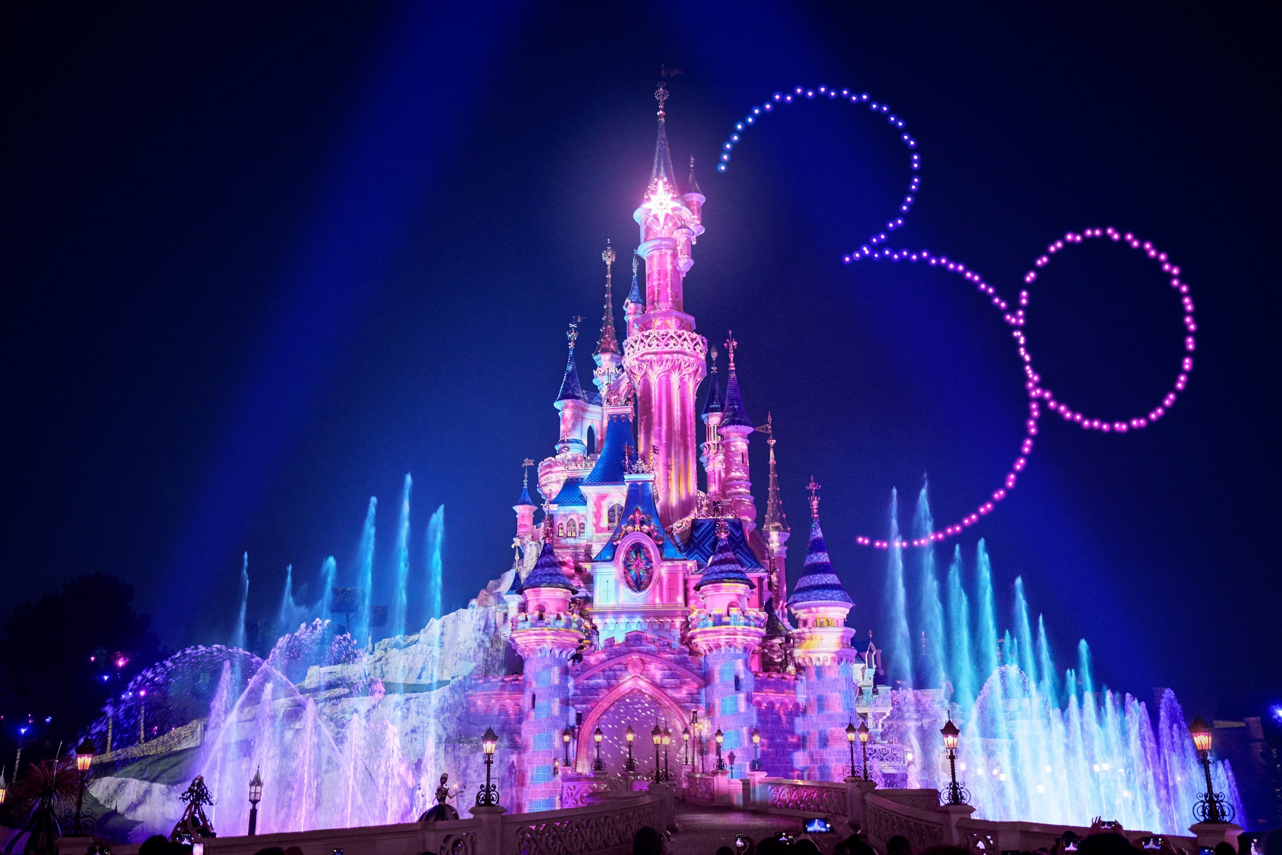 Image de l'évenement Dronisos et Disneyland Paris primés pour leur collaboration autour des drones